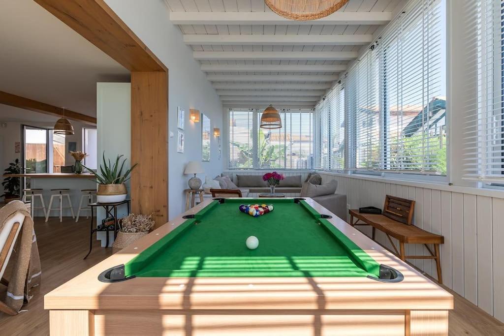 Beautiful Beach House In Front Of The Ocean Biarritz Exteriör bild